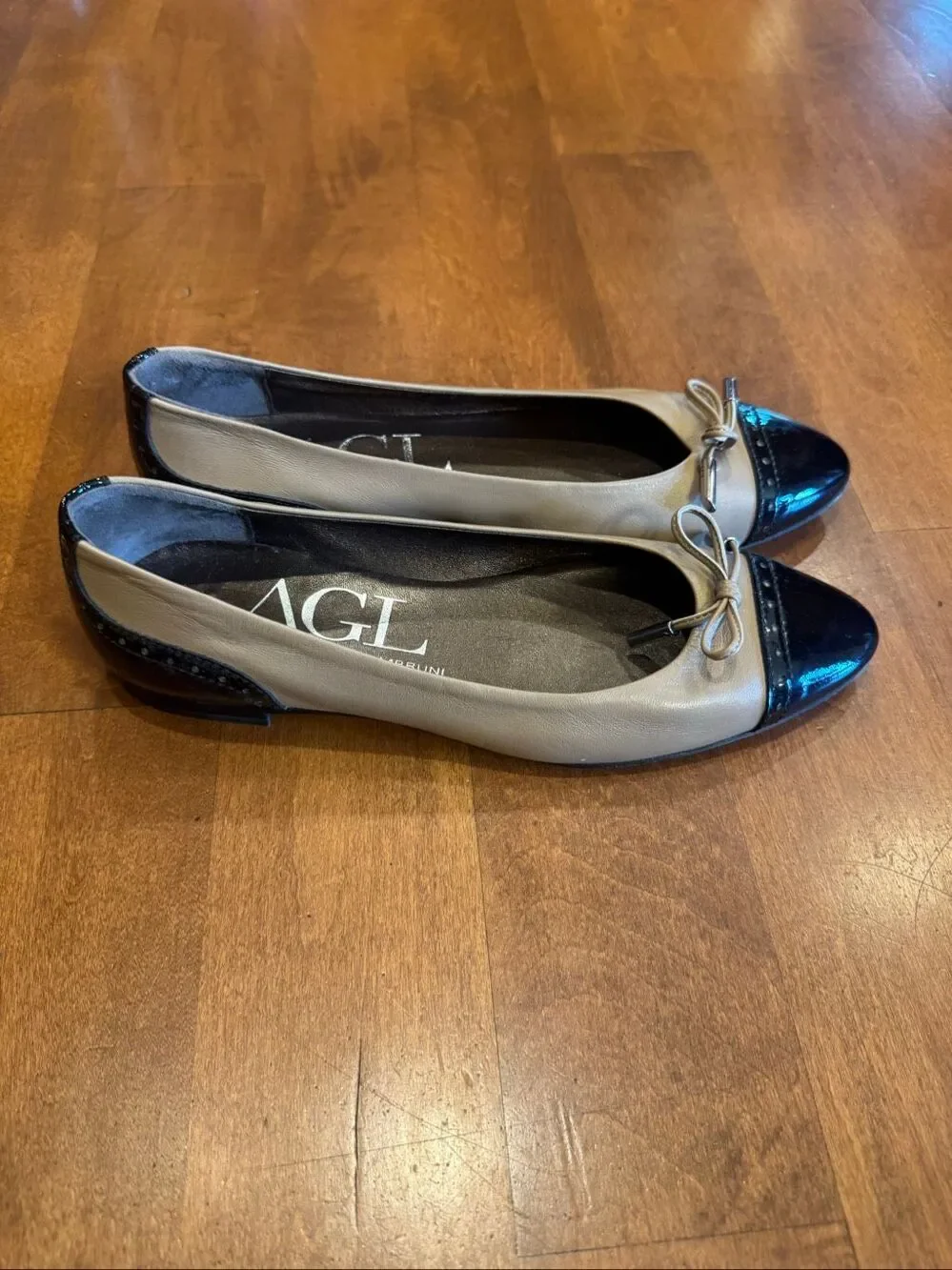 AGL Attilio Giusti Leombruni EU 38 US 7.5-8 Leather Cap Toe Ballet Flats Italy